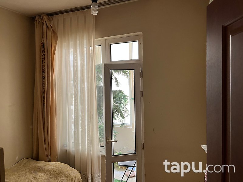 Gayrettepe'de Geniş Kullanımlı 3+1 Daire