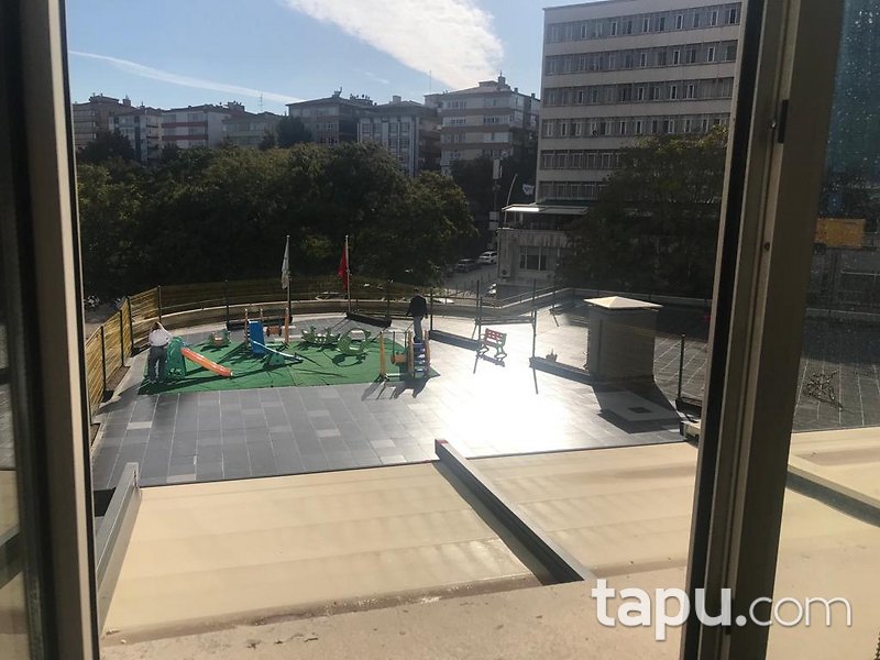 Çankaya Ak-Han İş Merkezi'nde 65 M2 Ofis