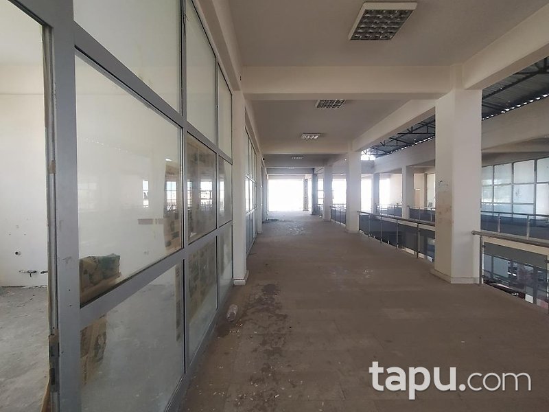 Kırşehir Kaman Toki İş Merkezi'nde 32 m2 Dükkan