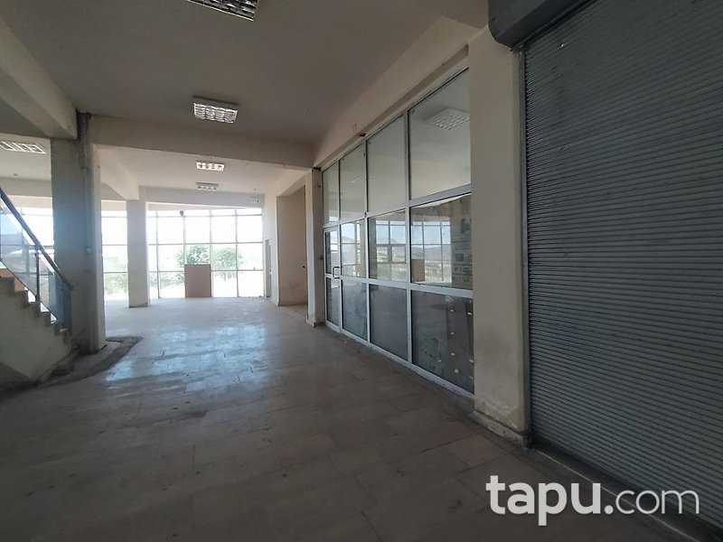 Kırşehir Kaman Toki İş Merkezi'nde 32 m2 Dükkan
