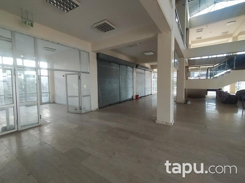 Kırşehir Kaman Toki İş Merkezi'nde 32 m2 Dükkan
