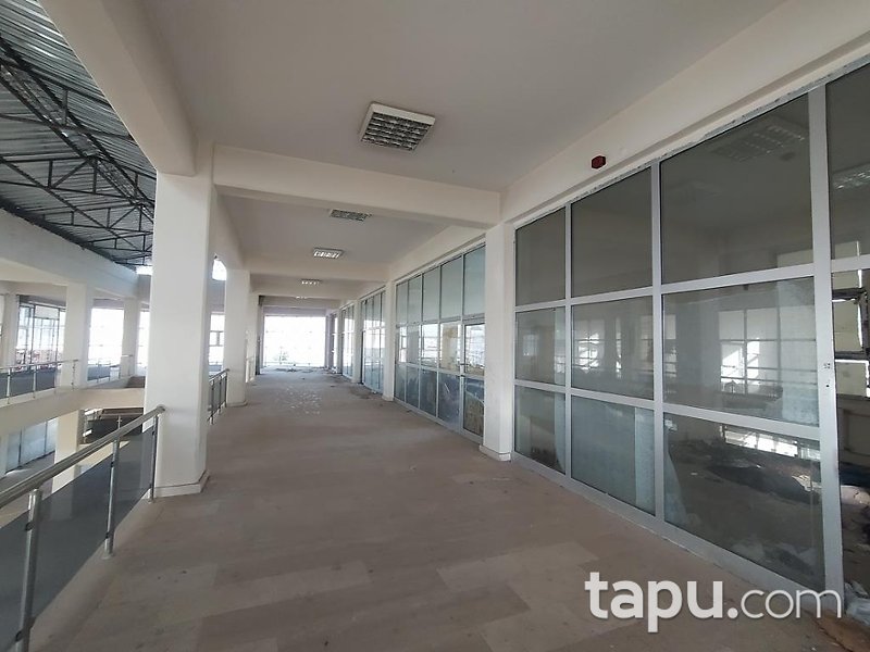 Kırşehir Kaman Toki İş Merkezi'nde 26 m2 Dükkan