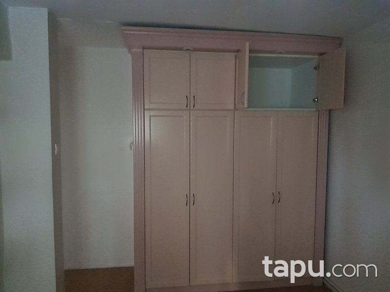 Karabağlar Fahrettin Altay Mahallesi'nde 3+1 Daire