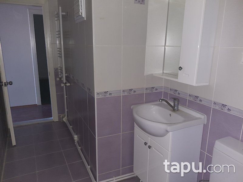 Karabağlar Fahrettin Altay Mahallesi'nde 3+1 Daire