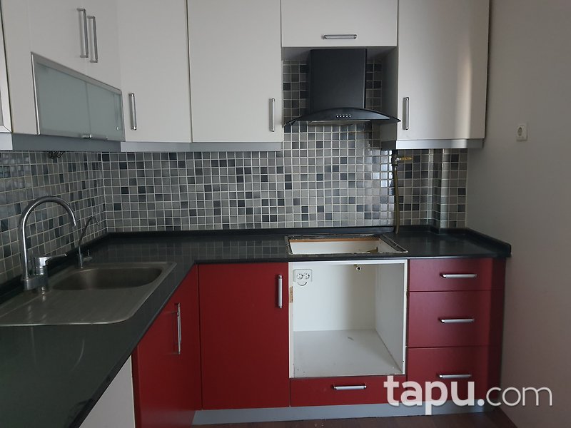 Karabağlar Fahrettin Altay Mahallesi'nde 3+1 Daire