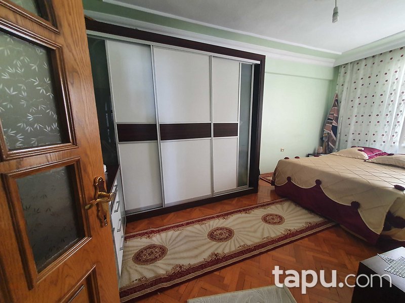 Gebze Tatlıkuyu'da Deniz Manzaralı Asansörlü 3+1 Daire