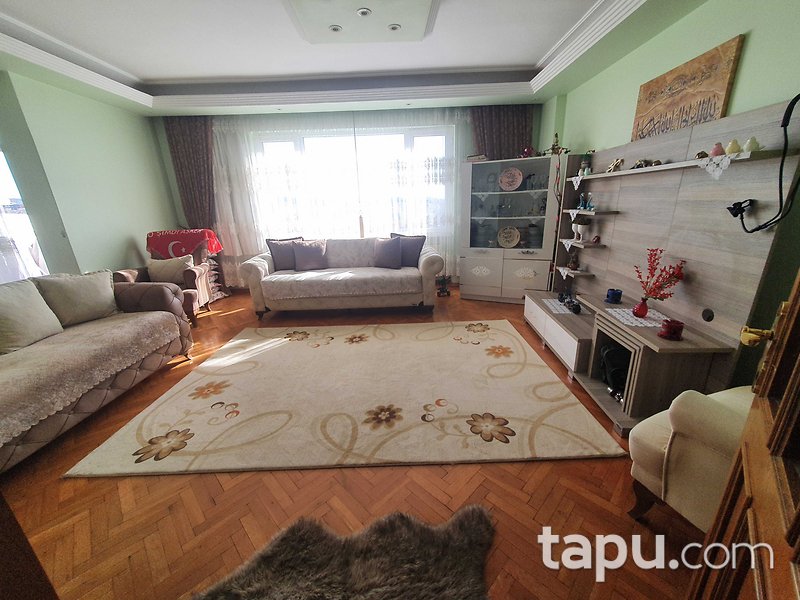 Gebze Tatlıkuyu'da Deniz Manzaralı Asansörlü 3+1 Daire