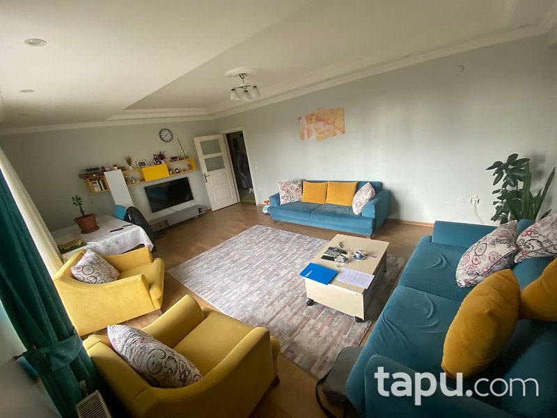 Esenyurt Üçevler Mahallesi'nde Ferah 3+1 Daire