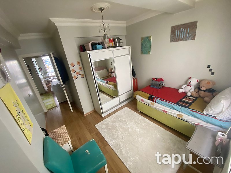 Esenyurt Üçevler Mahallesi'nde Ferah 3+1 Daire