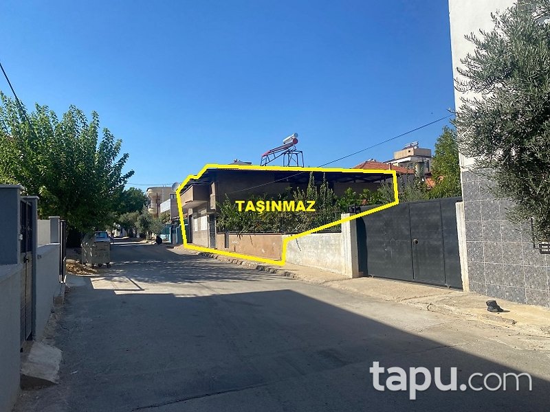 Alaşehir Hacıbey Mahallesi'nde 1 Katlı Kargir Bina