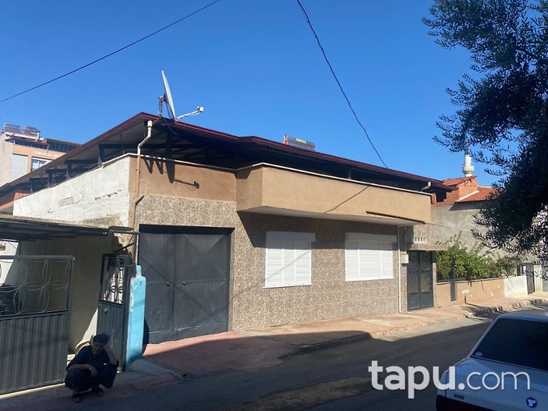 Alaşehir Hacıbey Mahallesi'nde 1 Katlı Kargir Bina