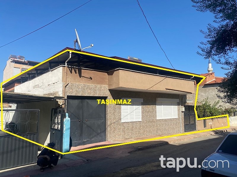 Alaşehir Hacıbey Mahallesi'nde 1 Katlı Kargir Bina