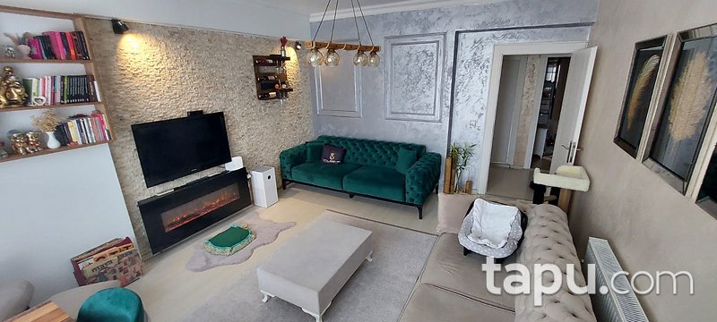 Esenyurt Gülistanbul Sitesi'nde 2+1 Ara Kat Daire