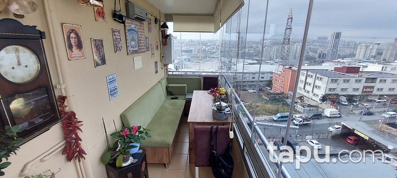 Esenyurt Gülistanbul Sitesi'nde 2+1 Ara Kat Daire