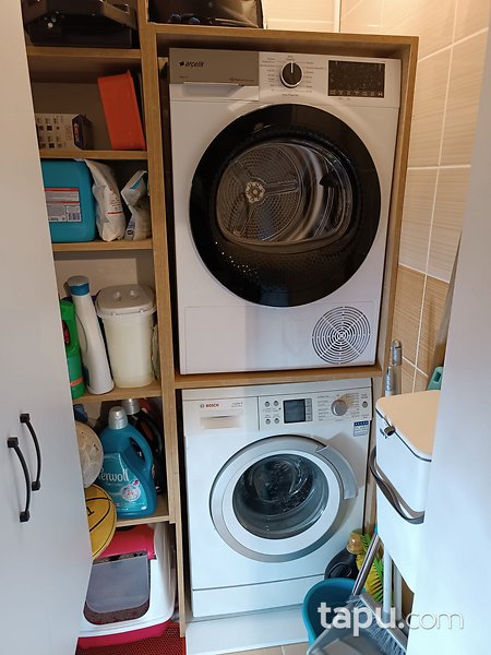 Esenyurt Gülistanbul Sitesi'nde 2+1 Ara Kat Daire
