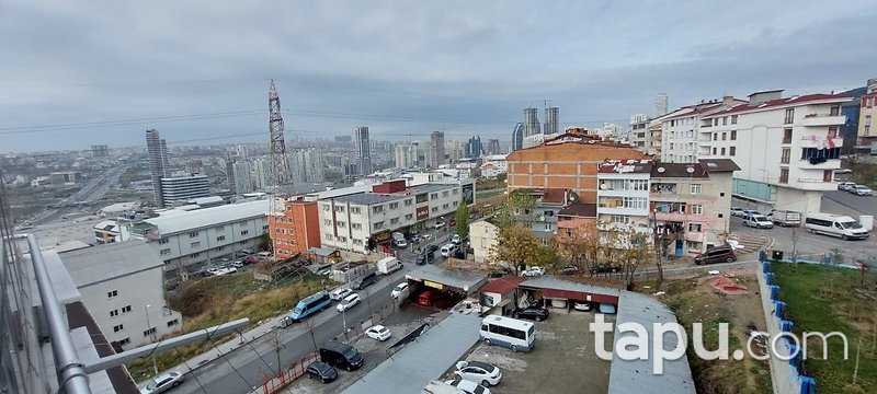 Esenyurt Gülistanbul Sitesi'nde 2+1 Ara Kat Daire