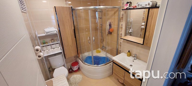 Esenyurt Gülistanbul Sitesi'nde 2+1 Ara Kat Daire