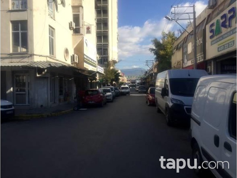 Konak Gıda Çarşısı İş Merkezi'nde 21 m2 İş Yeri