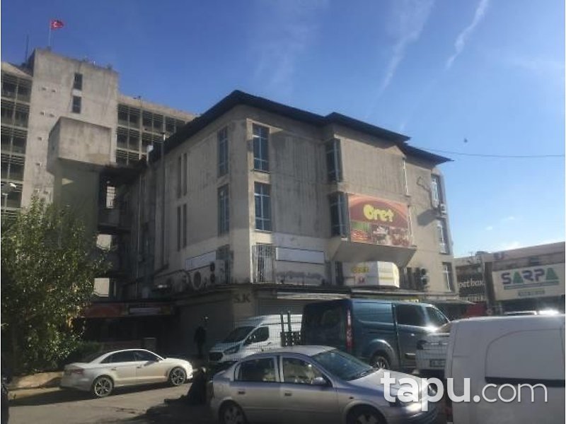 Konak Gıda Çarşısı İş Merkezi'nde 21 m2 İş Yeri