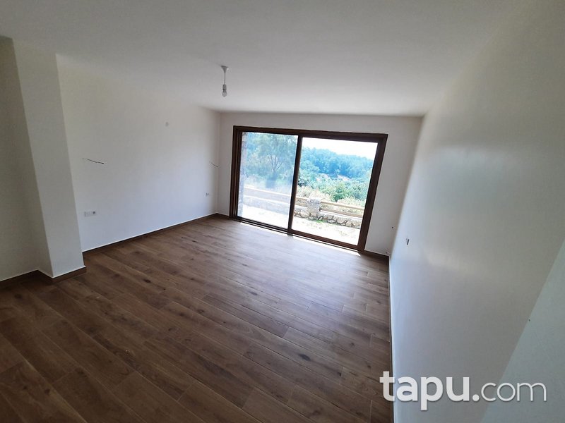 Gökova Körfezi Ula'da Deniz ve Orman Manzaralı Lüks Taş Villa