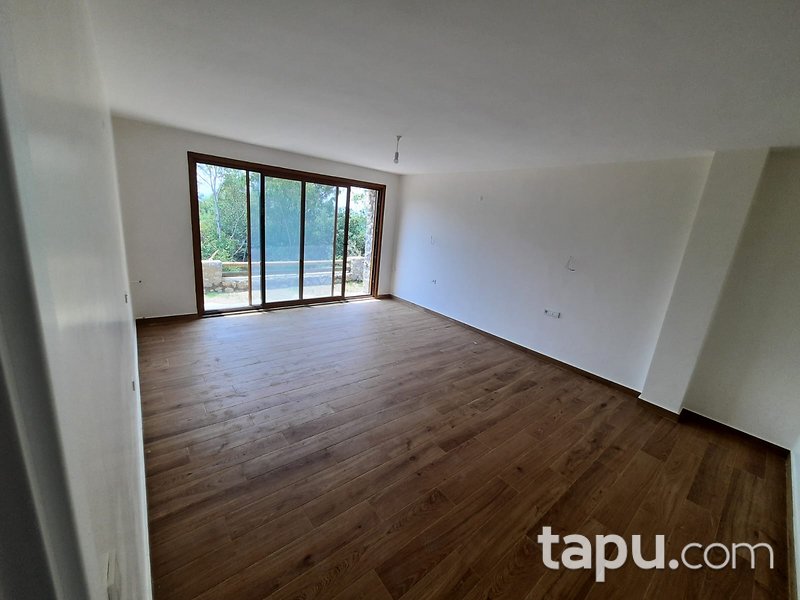 Gökova Körfezi Ula'da Deniz ve Orman Manzaralı Lüks Taş Villa