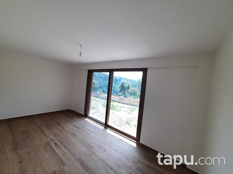 Gökova Körfezi Ula'da Deniz ve Orman Manzaralı Lüks Taş Villa