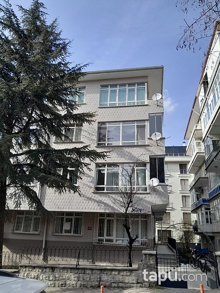 Ankara Çankaya Emek Mahallesi'nde Eşyalı 2+1 Daire