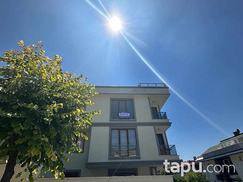 Büyükçekmece Deniz Ve Göl Manzaralı 5+2 Daire