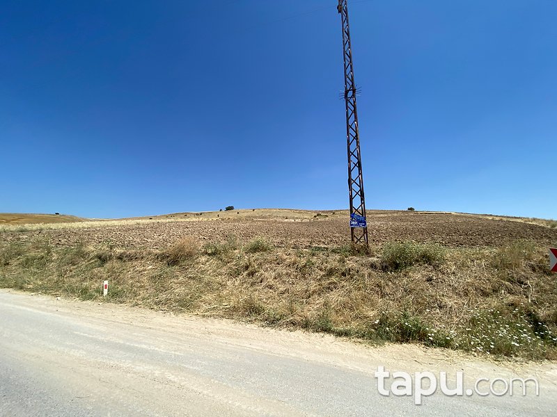 Ankara Etimesgut Şehit Ali Mahallesi'nde Güzel Konumda 1.167 m2 Villa İmarlı Arsa