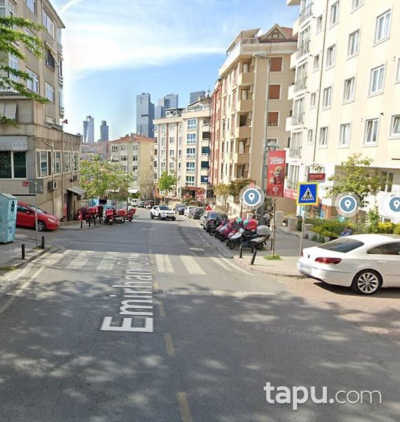 Beşiktaş Dikilitaş'ta 250 m2 Depolu Dükkan