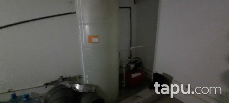 İstanbul Gaziosmanpaşa Cumhuriyet Meydan'ında 418 m2 Mağaza