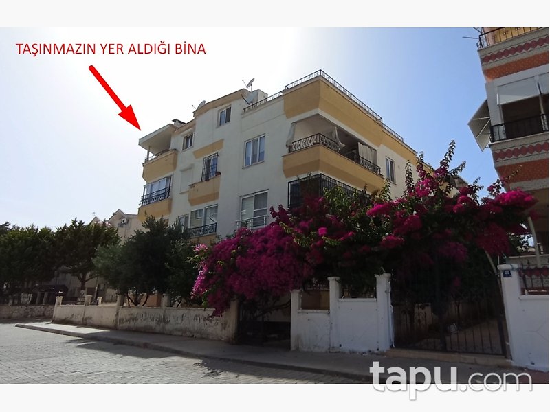 Didim Efeler Mahallesi'nde 4+1 Çatı Aralı Daire