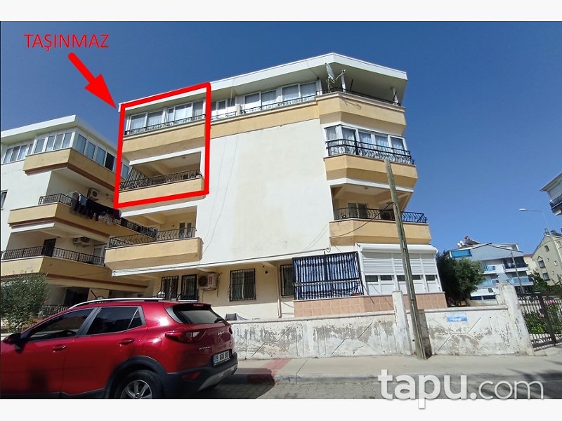Didim Efeler Mahallesi'nde 4+1 Çatı Aralı Daire