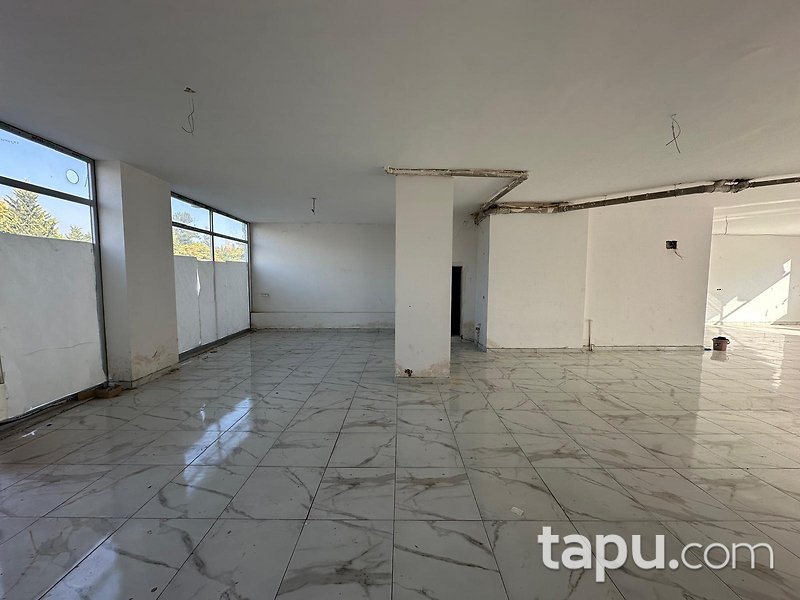 Bursa İnegöl Cumhuriyet Mahallesi'nde 200 m2 İşyeri