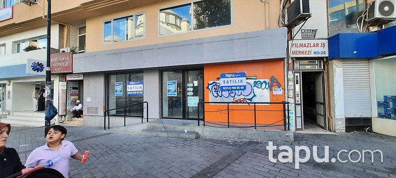 İstanbul Gaziosmanpaşa Cumhuriyet Meydan'ında 418 m2 Mağaza