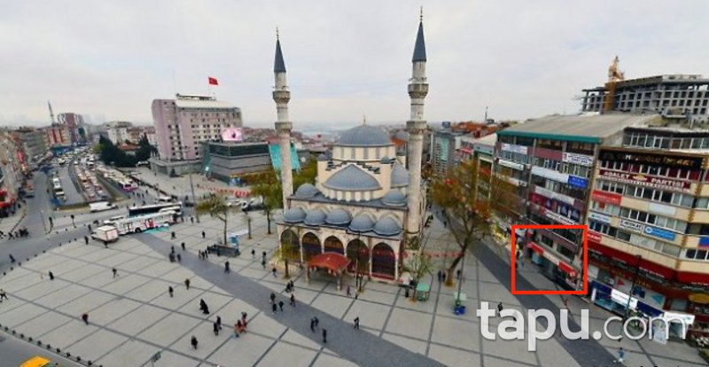 İstanbul Gaziosmanpaşa Cumhuriyet Meydan'ında 418 m2 Mağaza