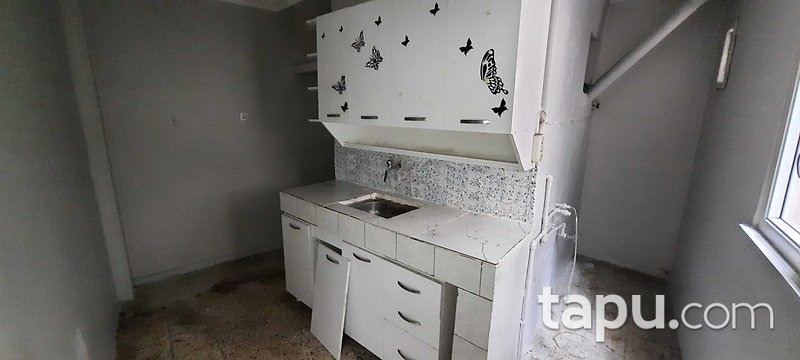 Sultangazi Gazi Mahallesi'nde 1+1 Daire