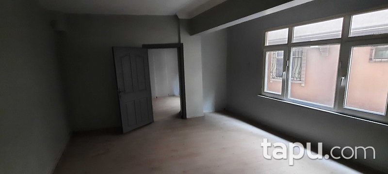 Sultangazi Gazi Mahallesi'nde 1+1 Daire