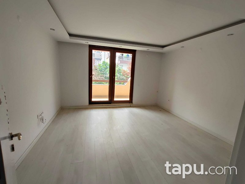Kepez Altınova Orta Mahallesi'nde 2 Katlı Villa