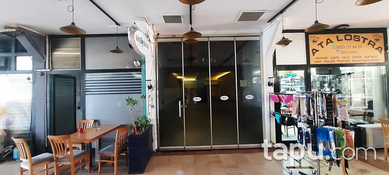 Ataşehir Ata Blokları'nda 46 m2 Dükkan