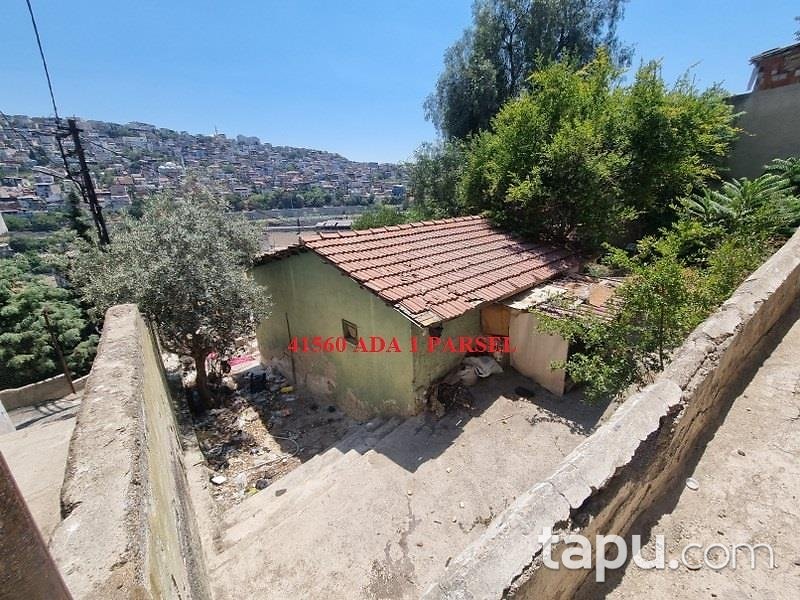 İzmir Konak Yeşildere Mahallesi'nde 1 Katlı Ev