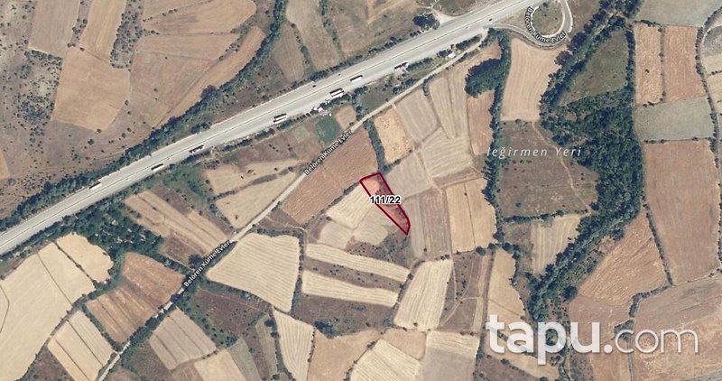 Çankırı Ilgaz Belören'de 920 m2 Hisseli Tarla