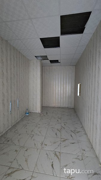 Karatay Sarı Yakup Caddesi'nde 239 m2 Köşe Dükkan