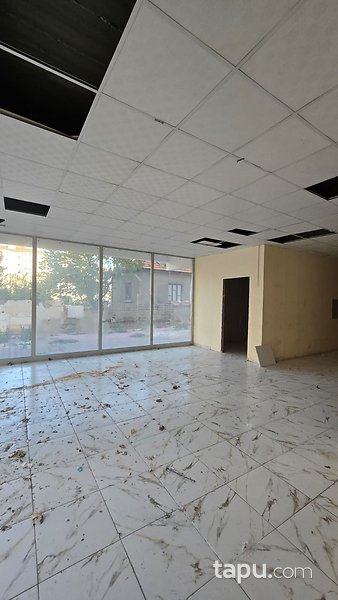 Karatay Sarı Yakup Caddesi'nde 239 m2 Köşe Dükkan
