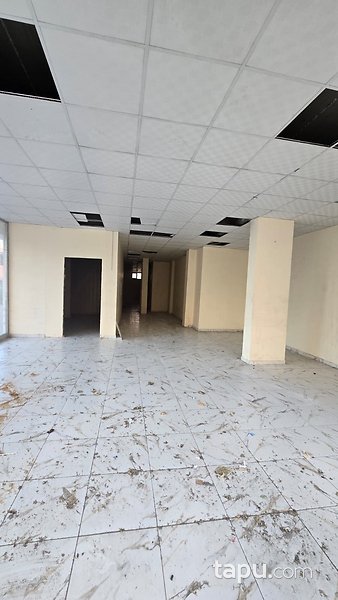Karatay Sarı Yakup Caddesi'nde 239 m2 Köşe Dükkan
