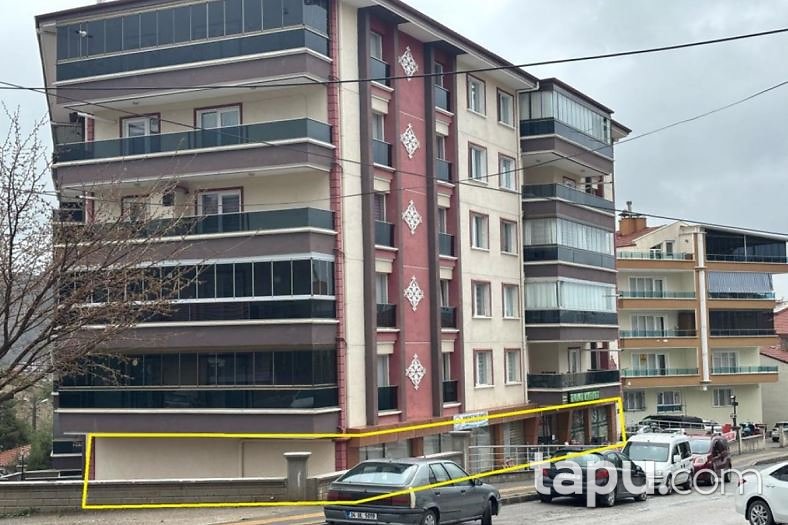 Çankırı Aksu Mahallesi'nde 379 m2 Depolu Dükkan