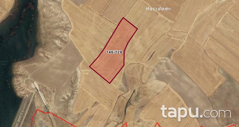 Sivas Ulaş Acıyurt'ta 42 Dönüm Tarla