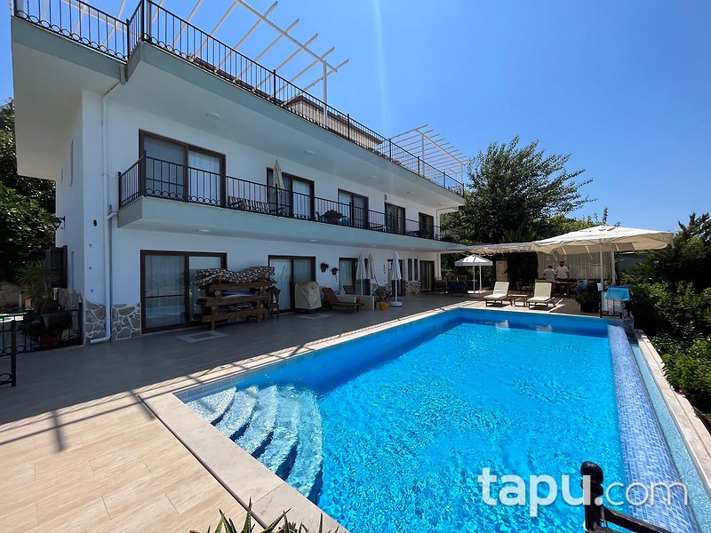 Kalkan Üzümlü'de Yüksek Getiri Potansiyelli, Turizm Belgeli Villa