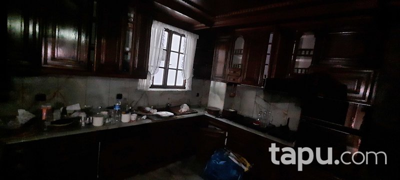 Nişantaşı Abdi İpekçi Caddesi Polat Palas'ta 4+1 Otoparklı Daire