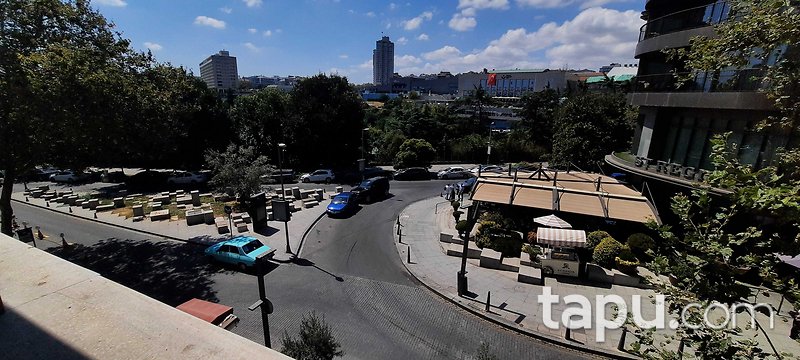 Nişantaşı Abdi İpekçi Caddesi Polat Palas'ta 4+1 Otoparklı Daire